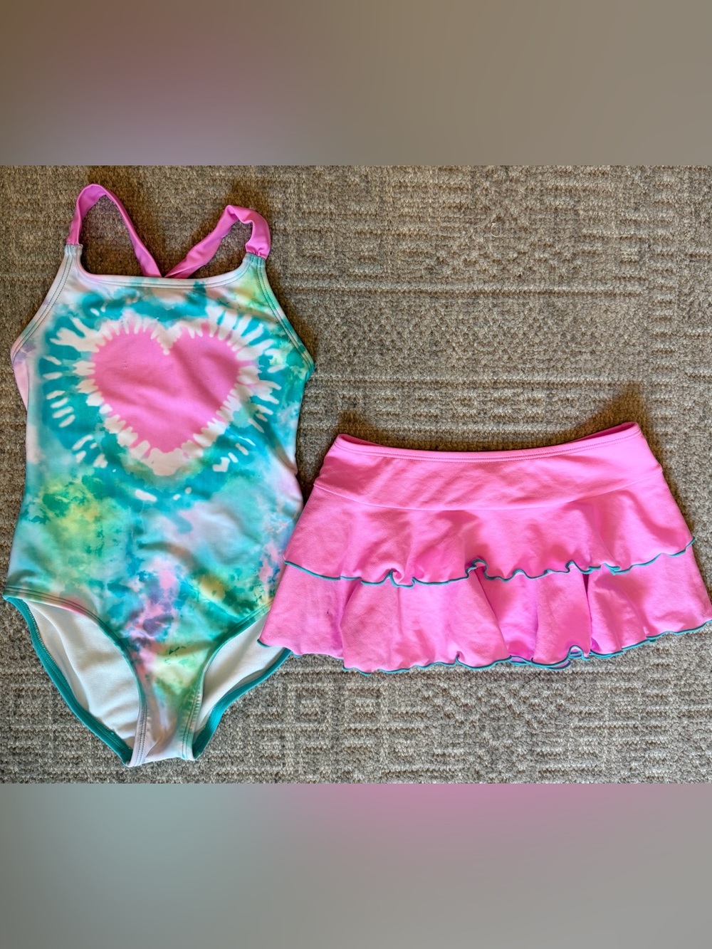 EUC Cat & Jack Pink Heart Tie-Dye One-Piece Swimsuit with skirt size 7/8